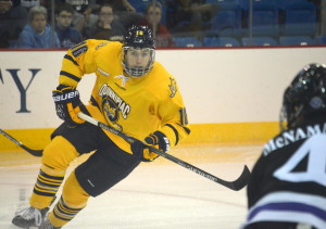 nick mens hcky